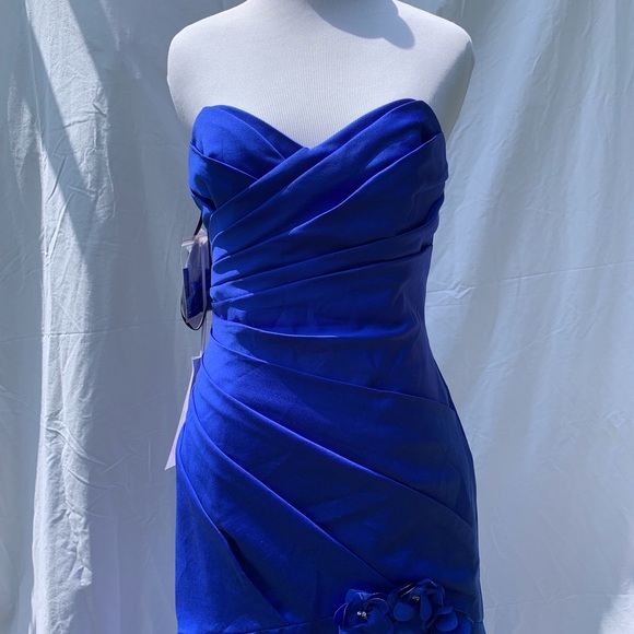 Alfred Angelo Disney Collection Dress🌸 - Picture 3 of 8